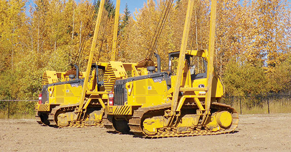 Two 2014 John Deere pipelayers ready for auction Two 2014 John Deere pipelayers ready for auction